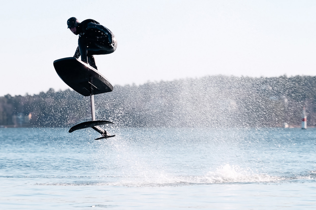 Electric surfboard firm Awake aims to make waves with first efoil